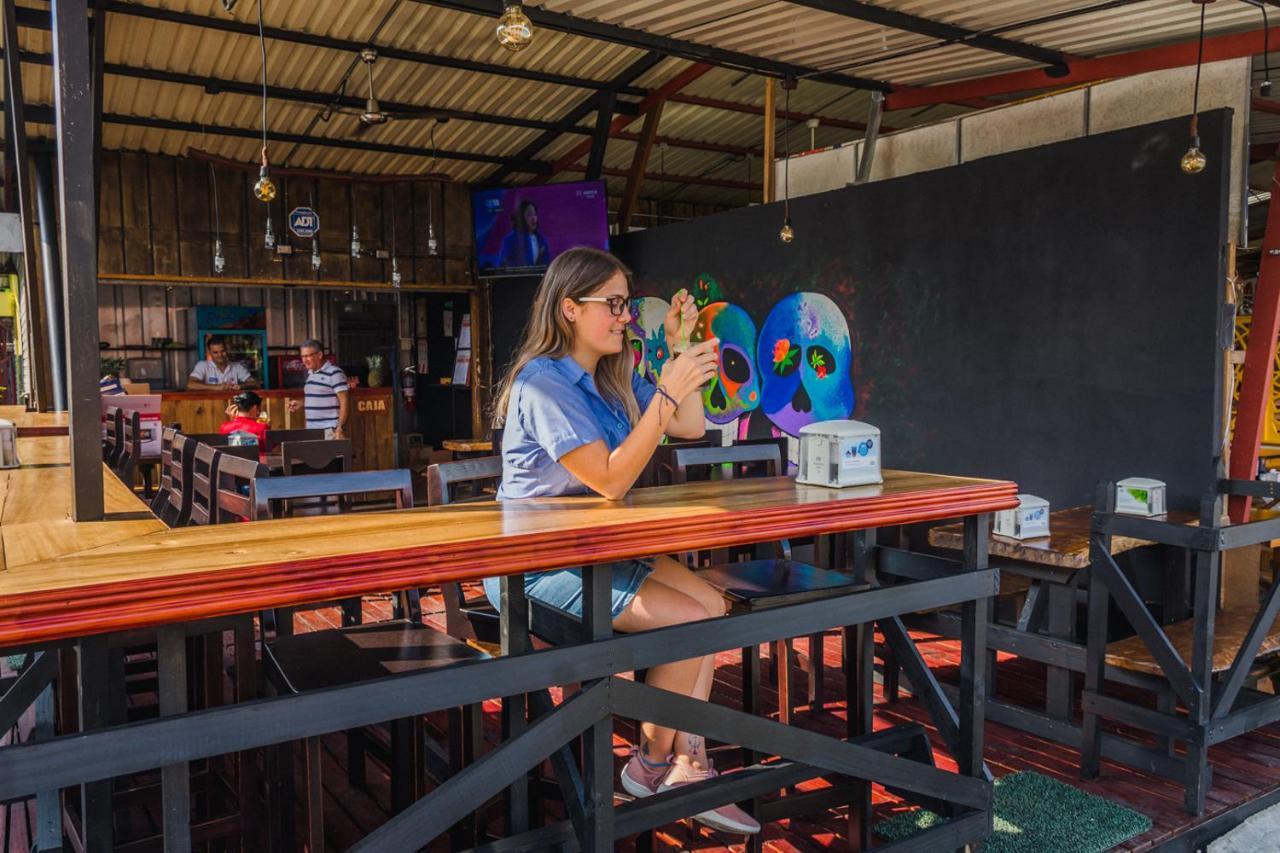 Arenal Container Hostel La Fortuna Ngoại thất bức ảnh